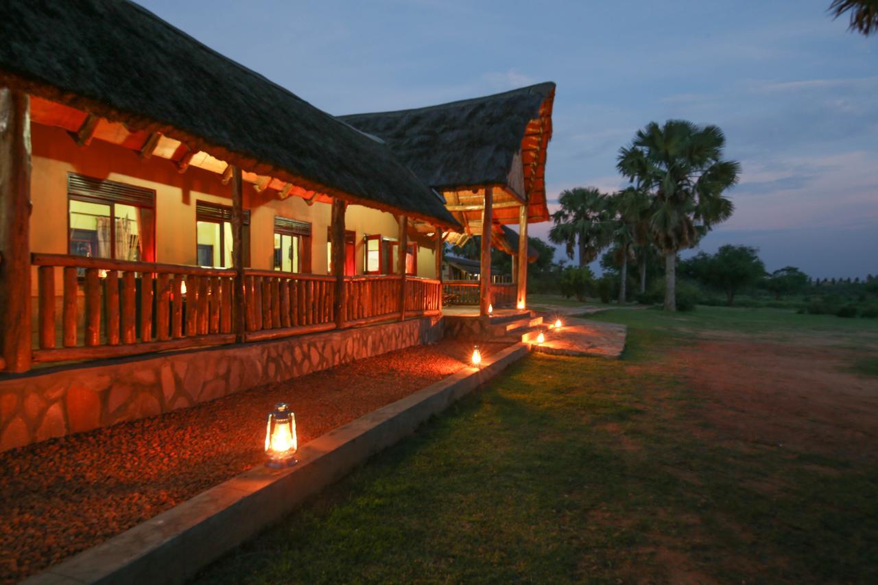 Pakuba Safari LodgeNwoya エクステリア 写真